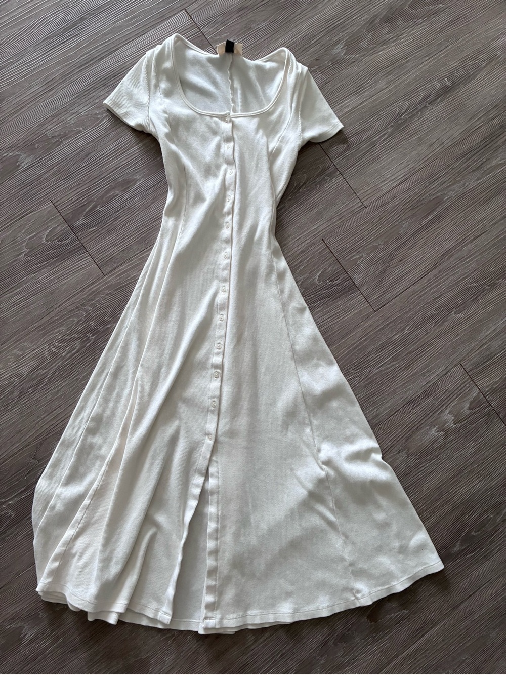 LAST DAY White Button-Front Short Sleeve Maxi Dress